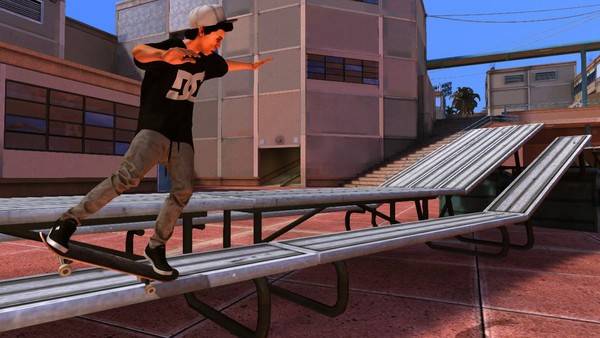 Tony-Hawk-s-Pro-Skater-HD-screenshot-08062012 (4)