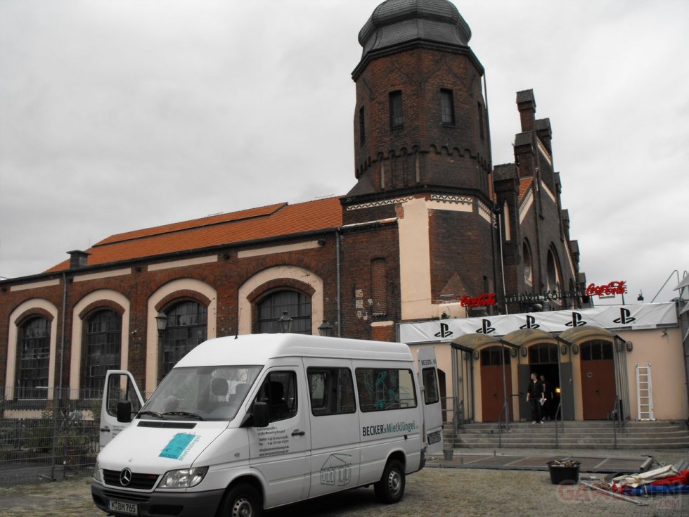 cologne-gamescom-sony-electronic-arts