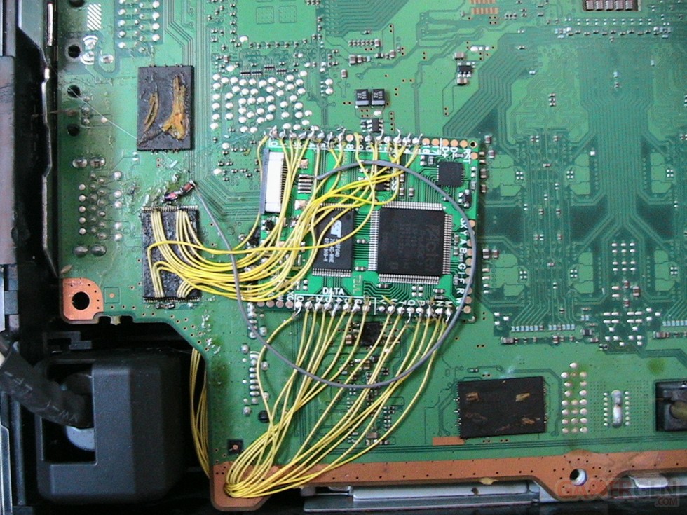 dospiedras1973-puce-hack-playstation-3-image