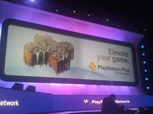 E3-SONY-conference-playstation-plus 500x_phpexz1naimage